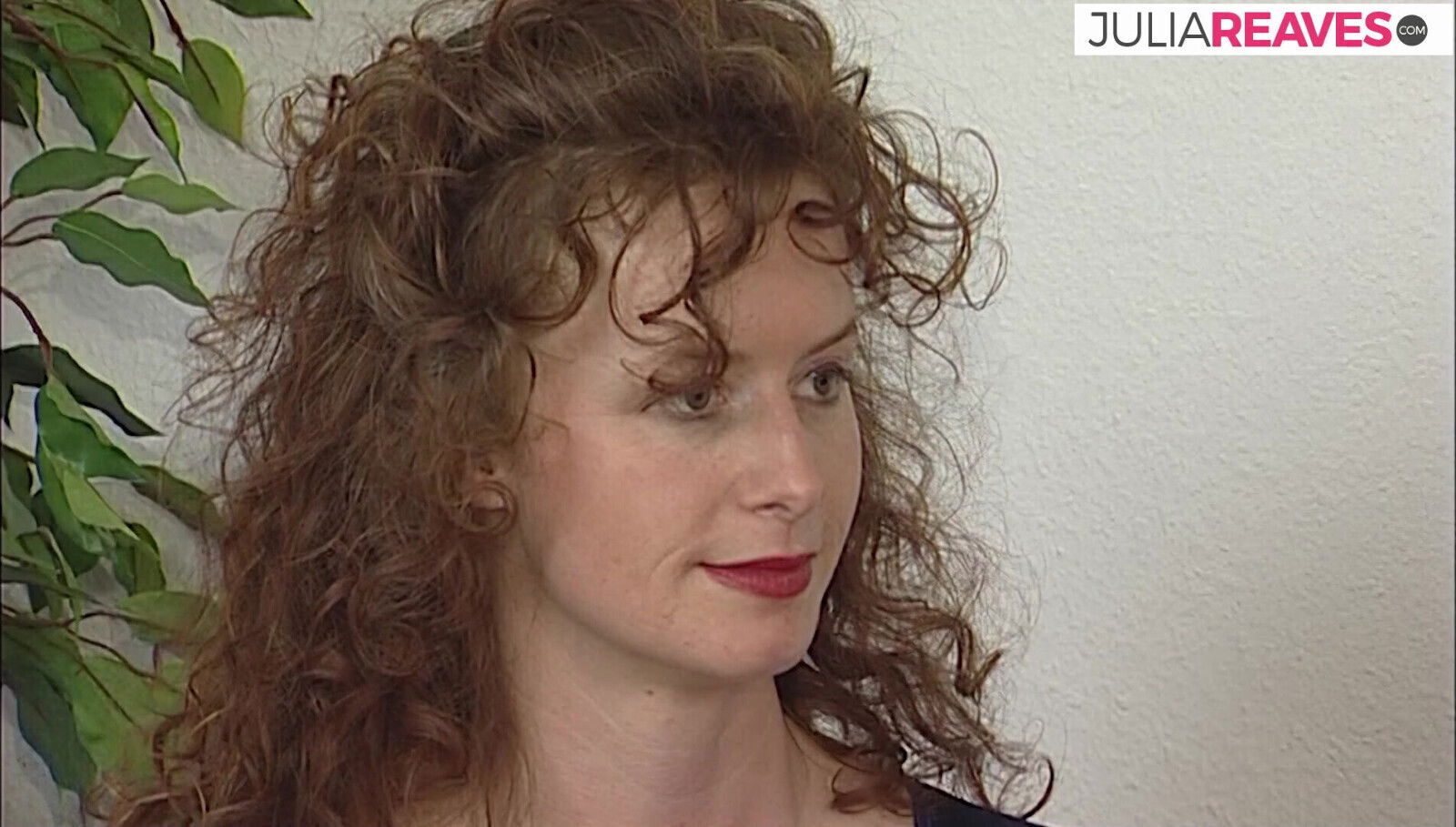 Hot MILF Blows and Jerks off the Seller.