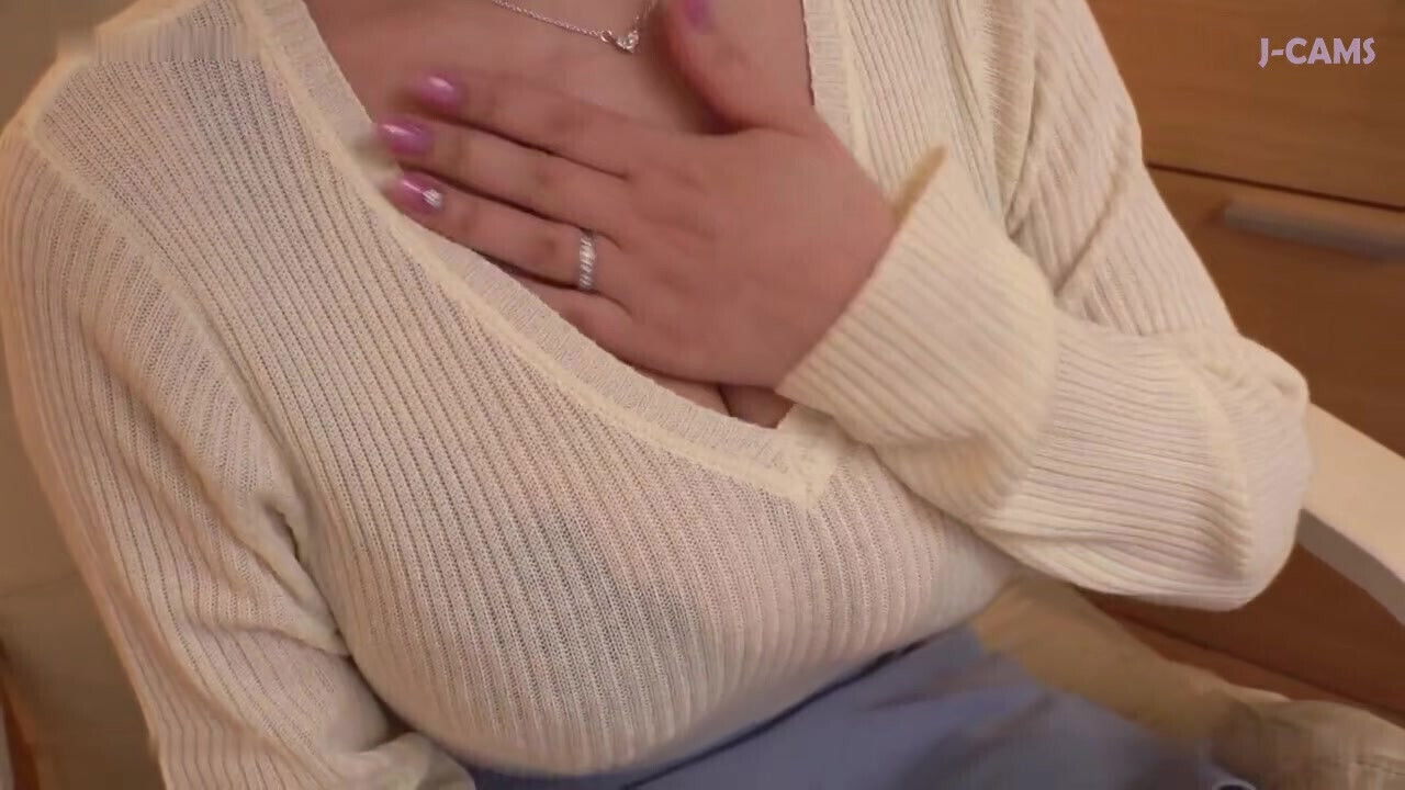 Breaking Desire Short Cut - the Irresistible Scoop That Leaves No One Untouched - 07