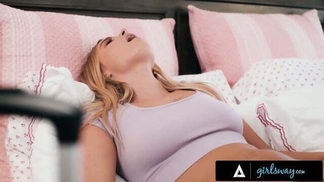 GIRLSWAY - Clueless MILF Lexi Luna Gives Stepdaughter Sky Wonderland ORGASMS With Swapped Controller