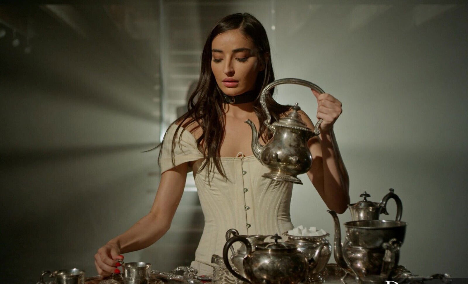 Mick Blue and Maitland Ward share Emily Willis’ juicy pussy in an intense threesome.