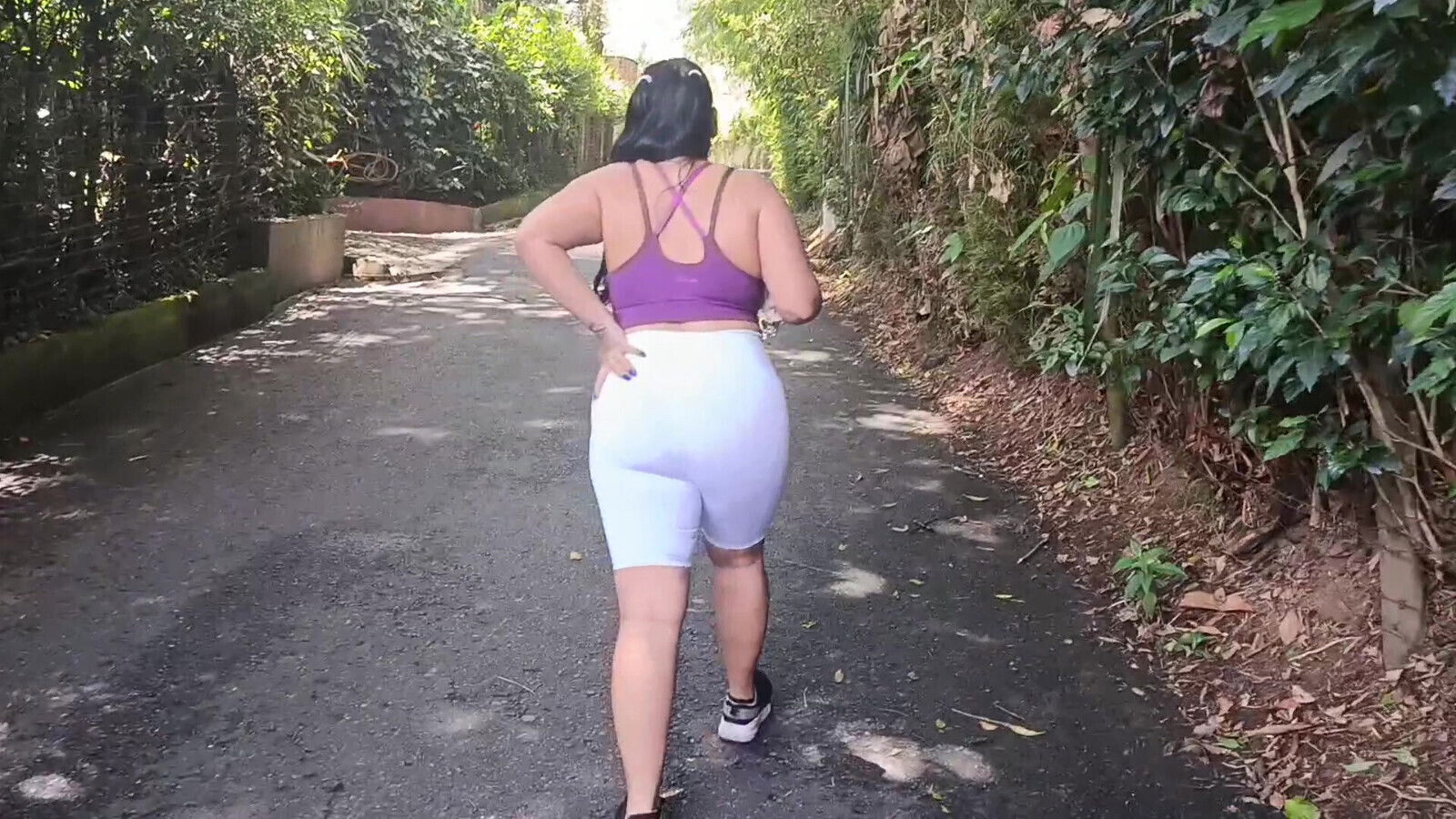 BIG REAL BLOWJOB DEEP THROAT WITH A STRANGER AND FILLS MY MOUTH AND TITS WITH MILK