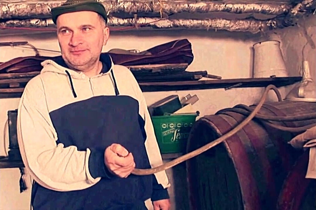 Vintage Porn of an Old Lady with Hairy Pussy Cumshot by Her Husband