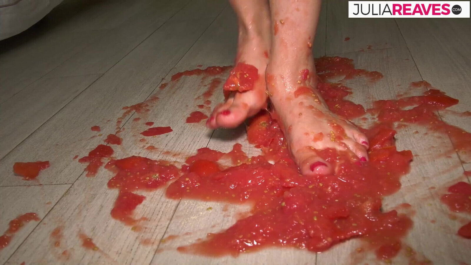 She makes tomato juice naked and gets horny while doing it