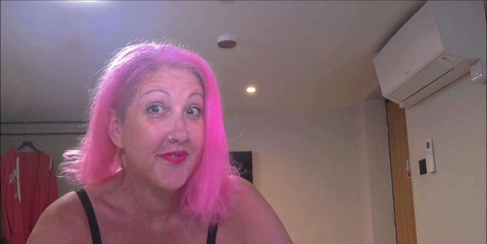 I Accidently Come in to Your Room and We End up Fucking