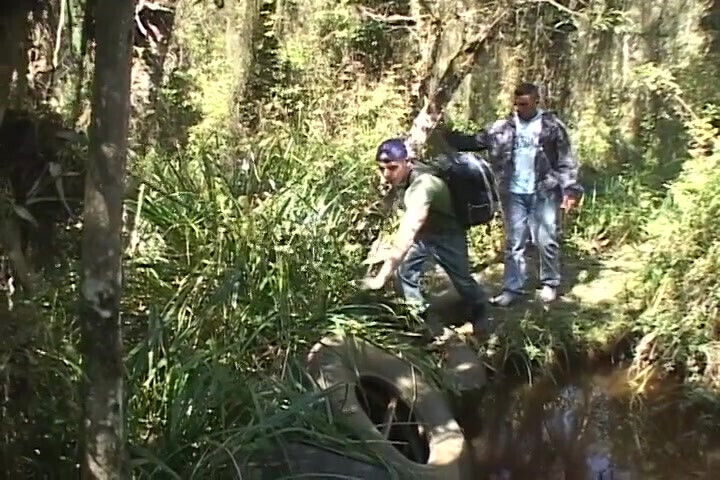 Bareback se with straight Latino curious