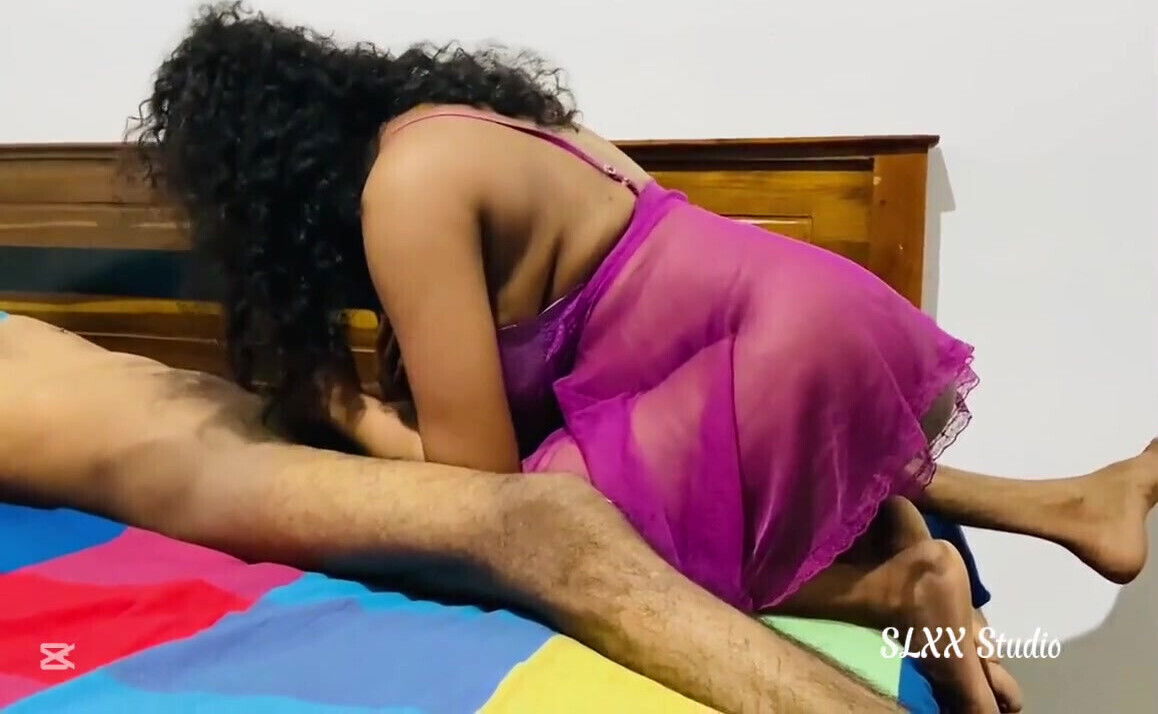 Wife Fucked by Neighbour While Husband Goes to Working