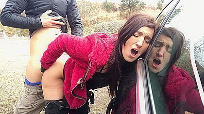 Baise Moi Sur Le Bord De Route - Bella Tina