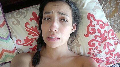 Jackie Rogen - Jackie Tours The Wax Museum! In Hd