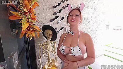 Brandy Renee Bustyes Trick Or Treating And Gets Big Dick Fucking Rapidgator.net (1080p) - Teaser Video