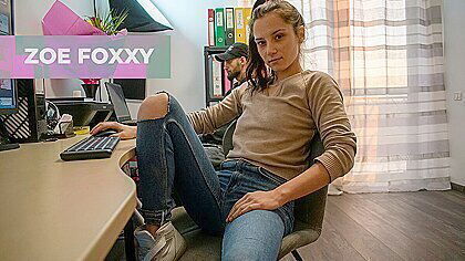 Office Romance With A Horny Coworker: Amateur Babe Pov Blowjob And Sex On The Desk With Zoe Foxxy