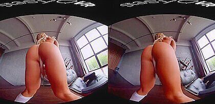 She Is A Fantastic Pleaser In Vr