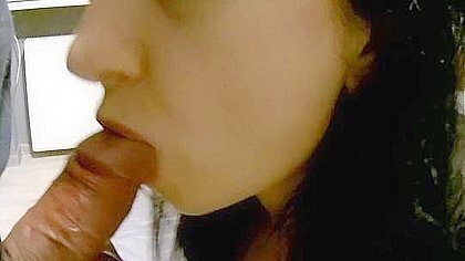 Naughty Maya Controlling Guys Orgasm