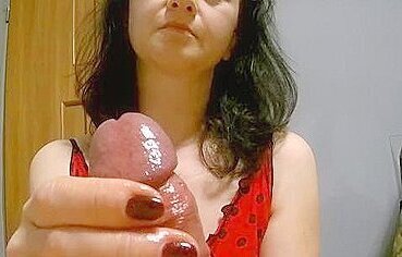 Astonishing Handjob Technique - Maya S