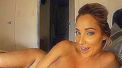 Evening With Your Girlfriend - Sasha Leigh