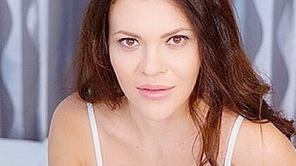 Verona Sky - This Girl Can Take A Hard Pounding