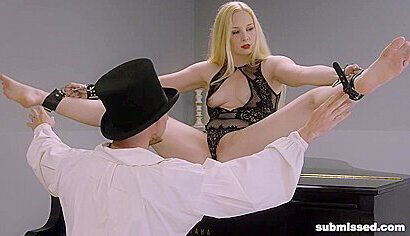 A Fist Full Of Delirious - Delirious Hunter