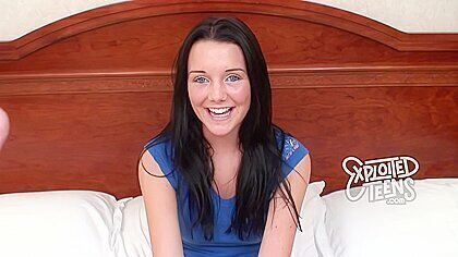 Damn This Girl Is Only 95lbs And