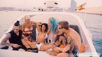 Juan Lucho And Scarlett Domingo In S&m In The Open Waters