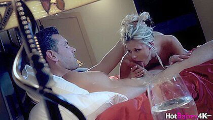 Blonde babe Scarlett Red fucked hard before cum on tits