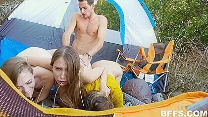 Hiking With Hotties With Avery Moon, Izzy Lush And Samantha Hayes