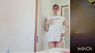 Germana tirando a cal&ccedil_inha e mostrando que foi castradinha.