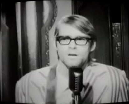 In Bloom (Oficial Video)