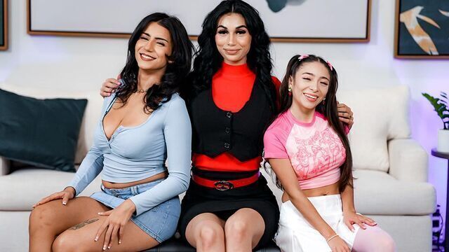  Foursome in the doggy style with hot Roxie Sinner and Amber Summer 