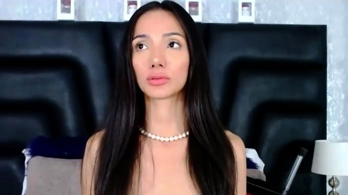 Sexy hottie Anetta Keys enjoys a solo toy masturbation