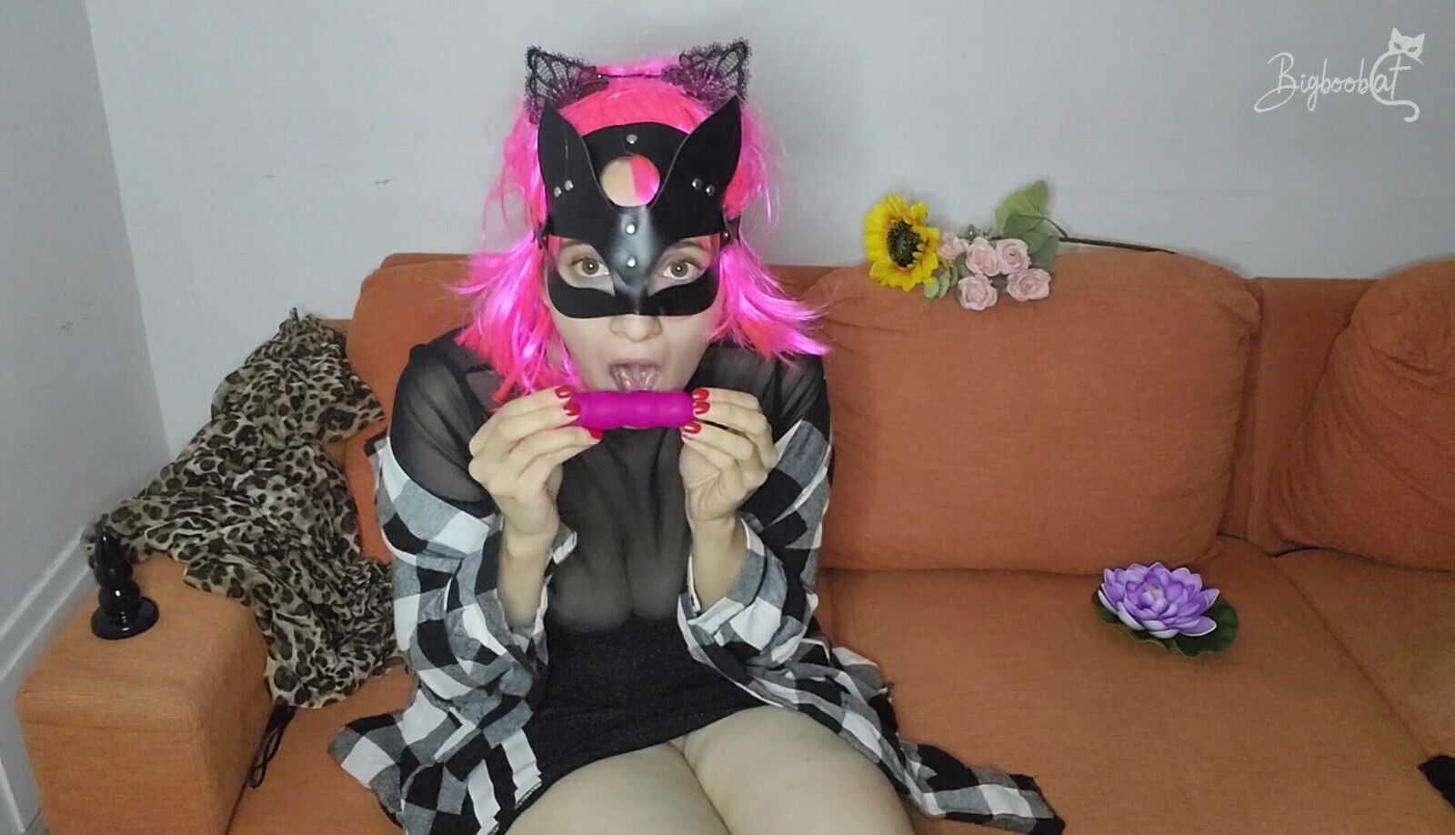 My natural, big tits are throbbing! Pussy mask on, I'm pleasuring myself