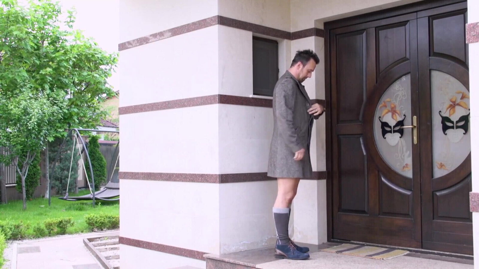 Texas Patti DP Gangbang in Garage and Bath