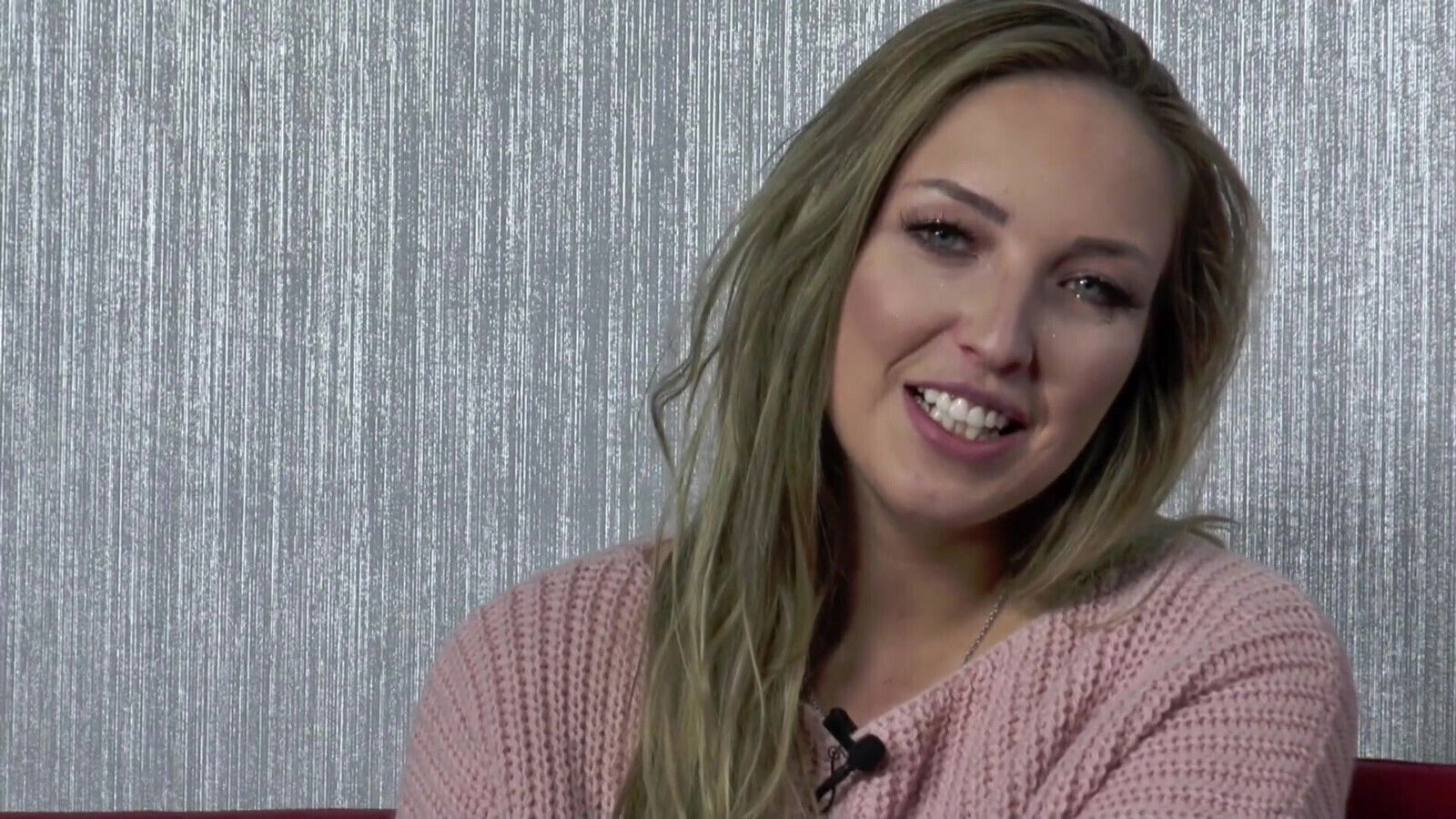 Big ass MILF in body-fishnets takes cock in mouth and pussy after casting