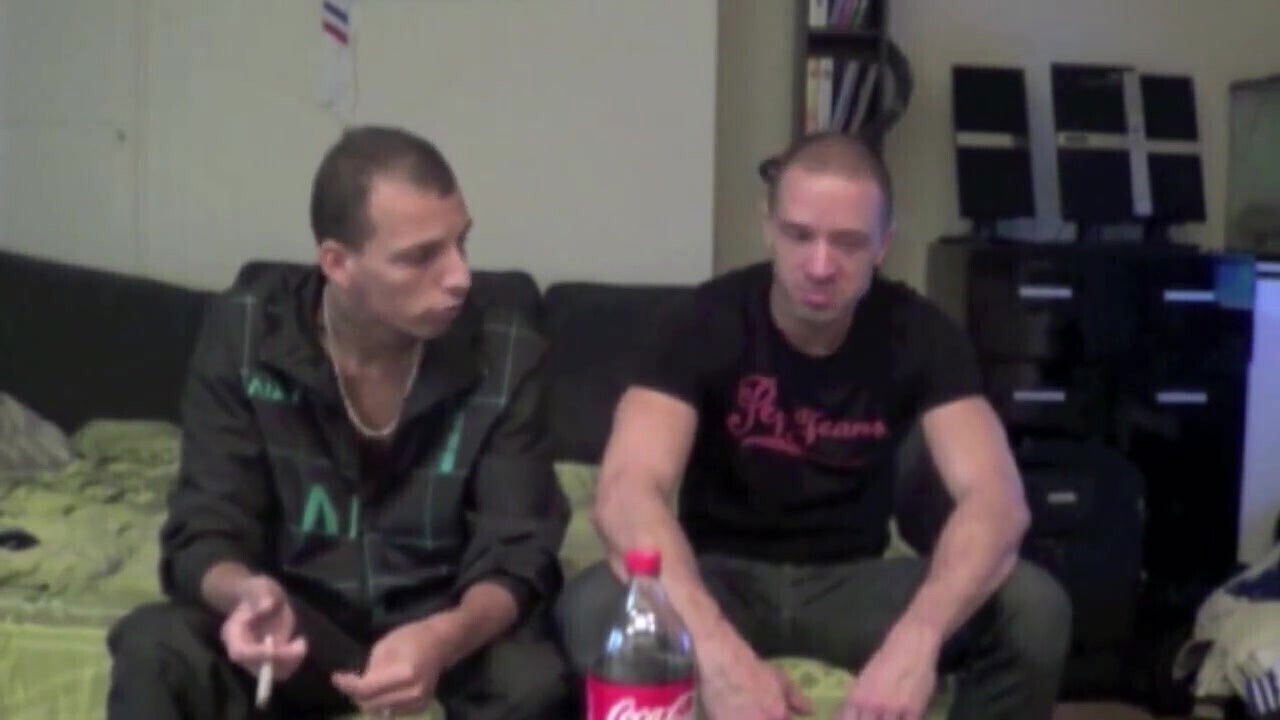 Fucked by scaly lad in jogging and sneaker