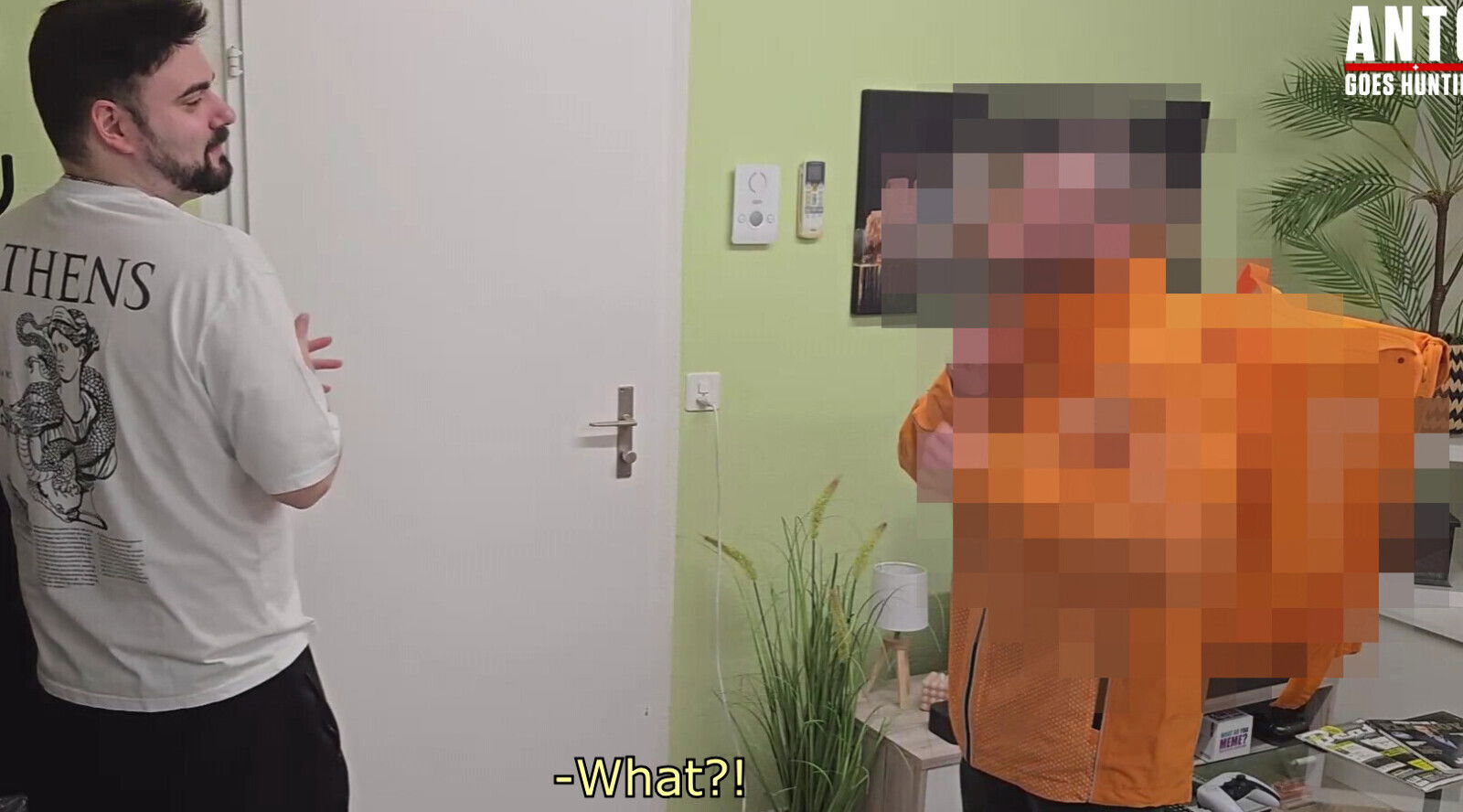 Straight Hairy Food Delivery Guy Gets Sucked By A Guy For The First Time, For A Tip