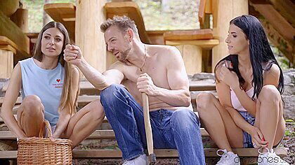 Dane Jones, Erik Everhard And Nelly Kent In Lost Girls Double Team Hot Woodsman