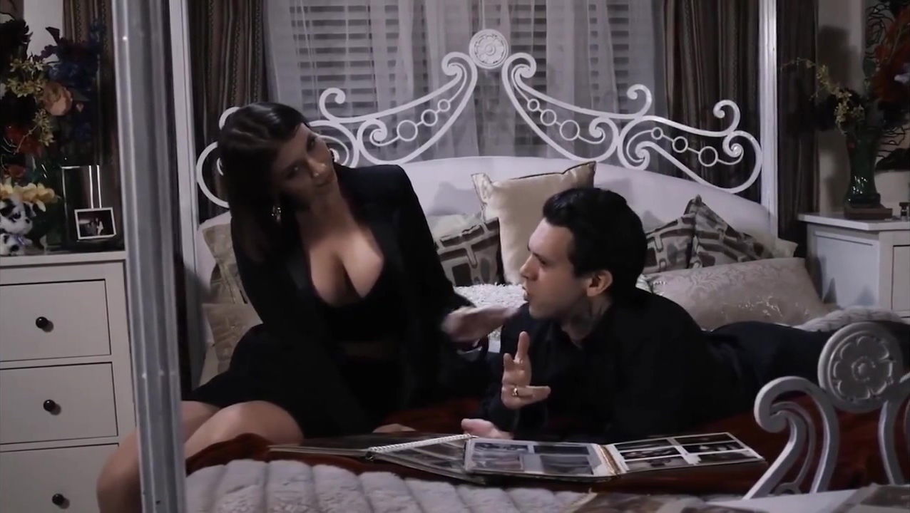 Big Ass Gold Digger Ivy Lebelle Trades Hard Rough Anal For Inheritance! Full