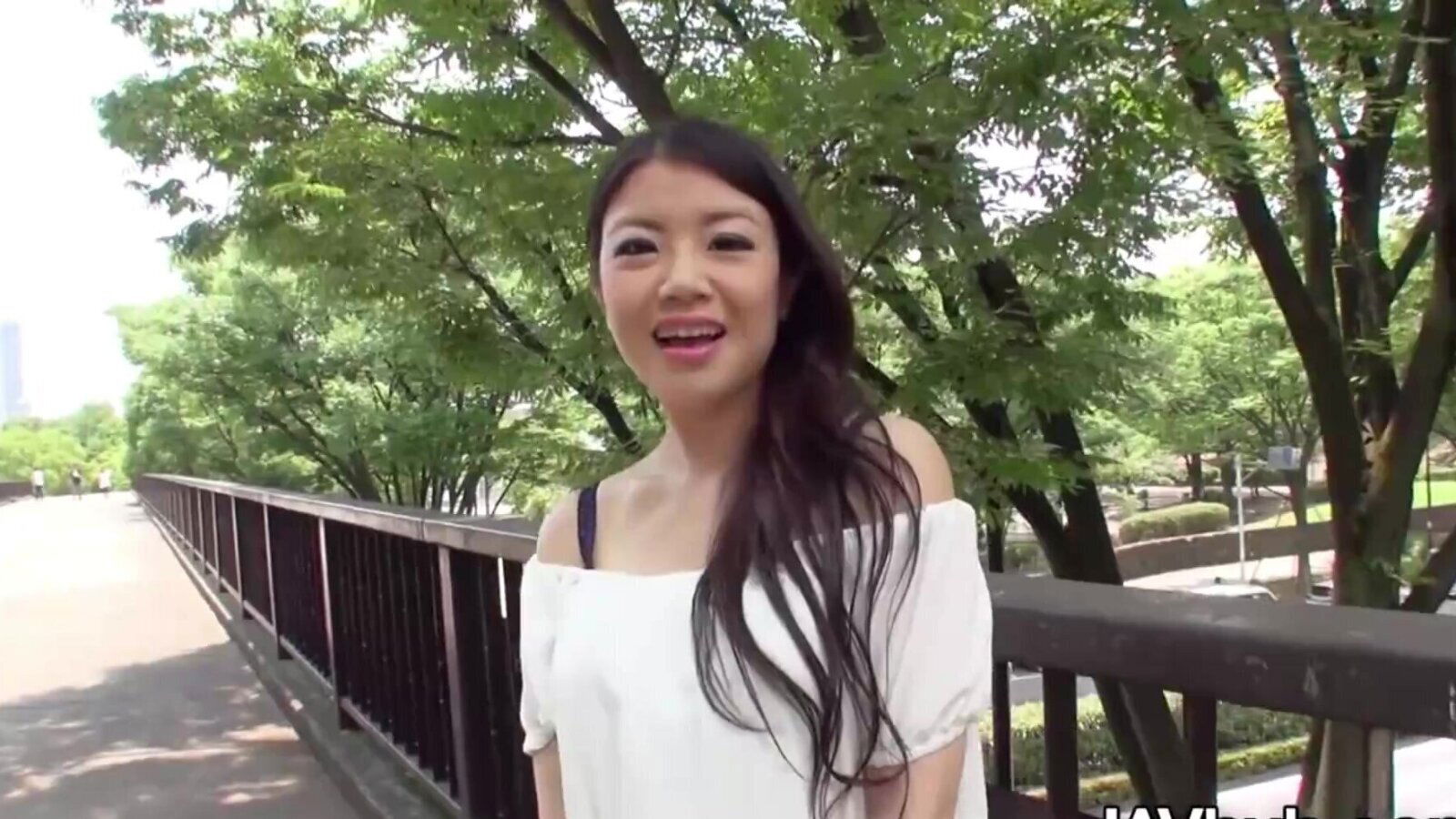 Rina Shirakawa Flashes her Body and Fucks After Park Orgasm