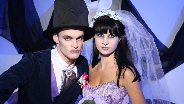  Gorgeous fit mom with nice shaved pussy Vanessa Suizi likes quick sex 