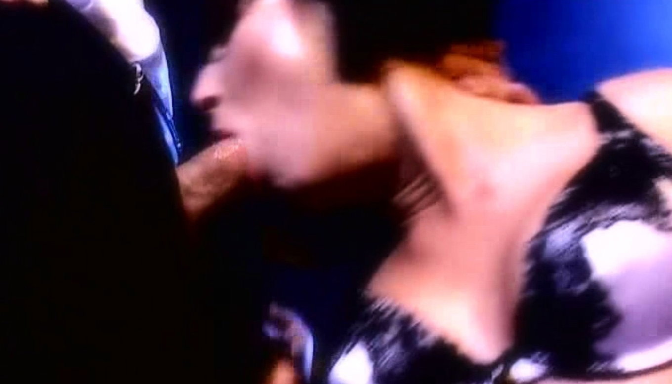 Tiffany Hopkins - Le Plaisir a 20 ans - scene 1