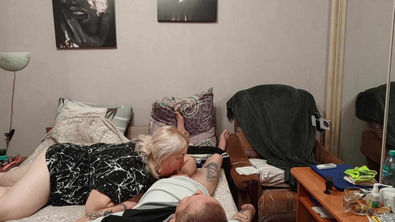 I fill my neighbor's mouth with a lot of cum