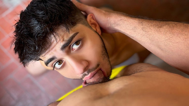 Heavy Lifting, Hard Fucking - LatinLeche