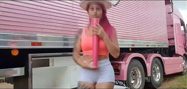 Loira do pacot&atilde_o