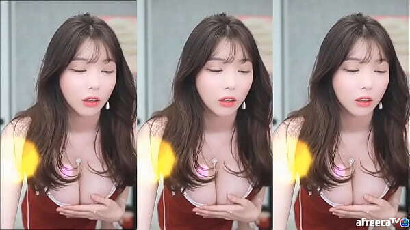 Jeehyeoun sexy dance in red dress