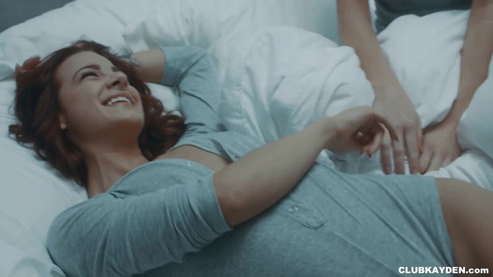 Kayden Kross eats out Evelin Stone in hot lesbian video