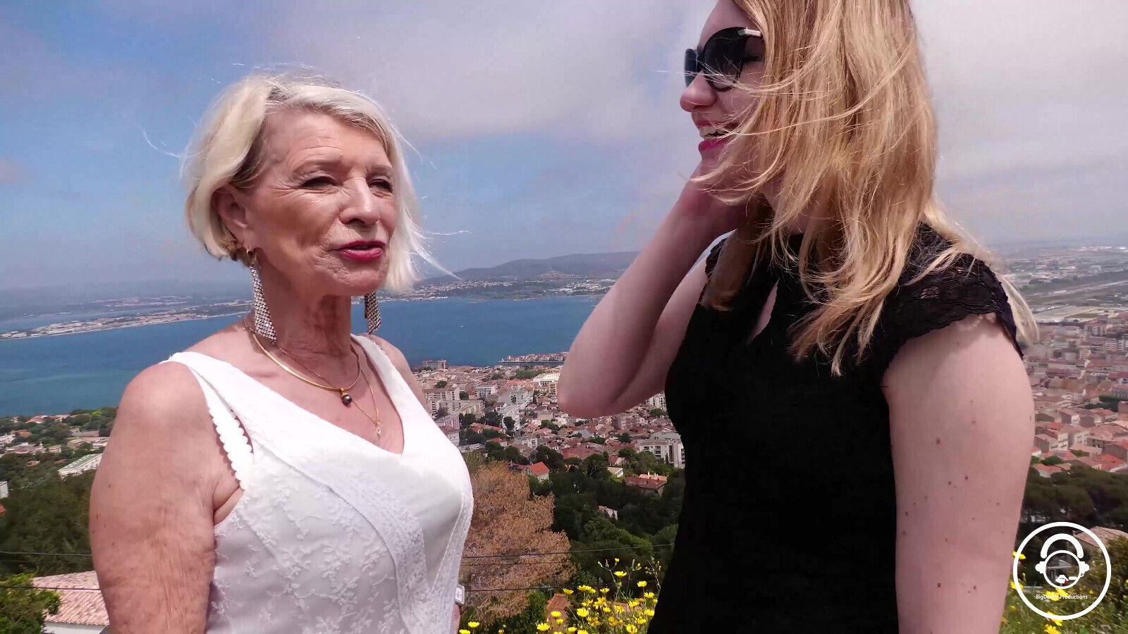 Young Couple Fucks GILF First Time with a 70 Yo Slut!