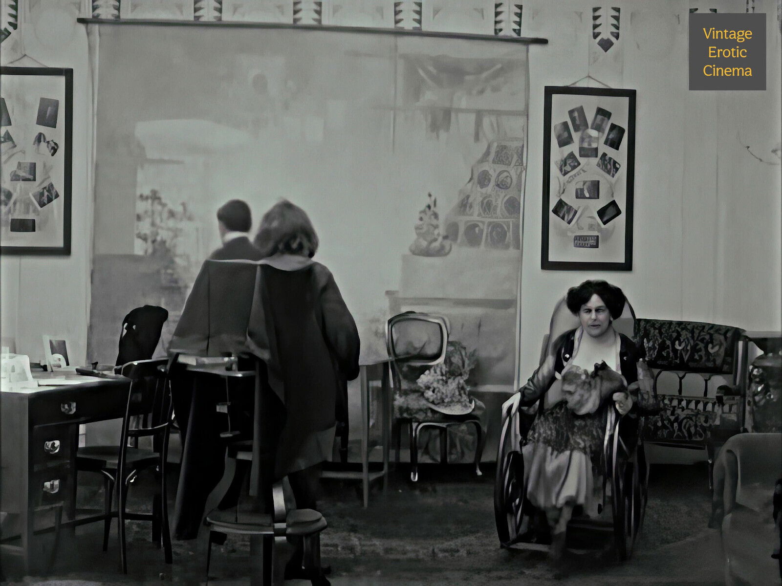 Beim Fotografen Aka at the Photographers Restored in 4K