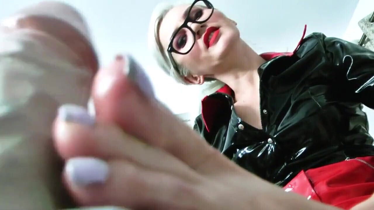 Footjob JOI &post orgasm punishment