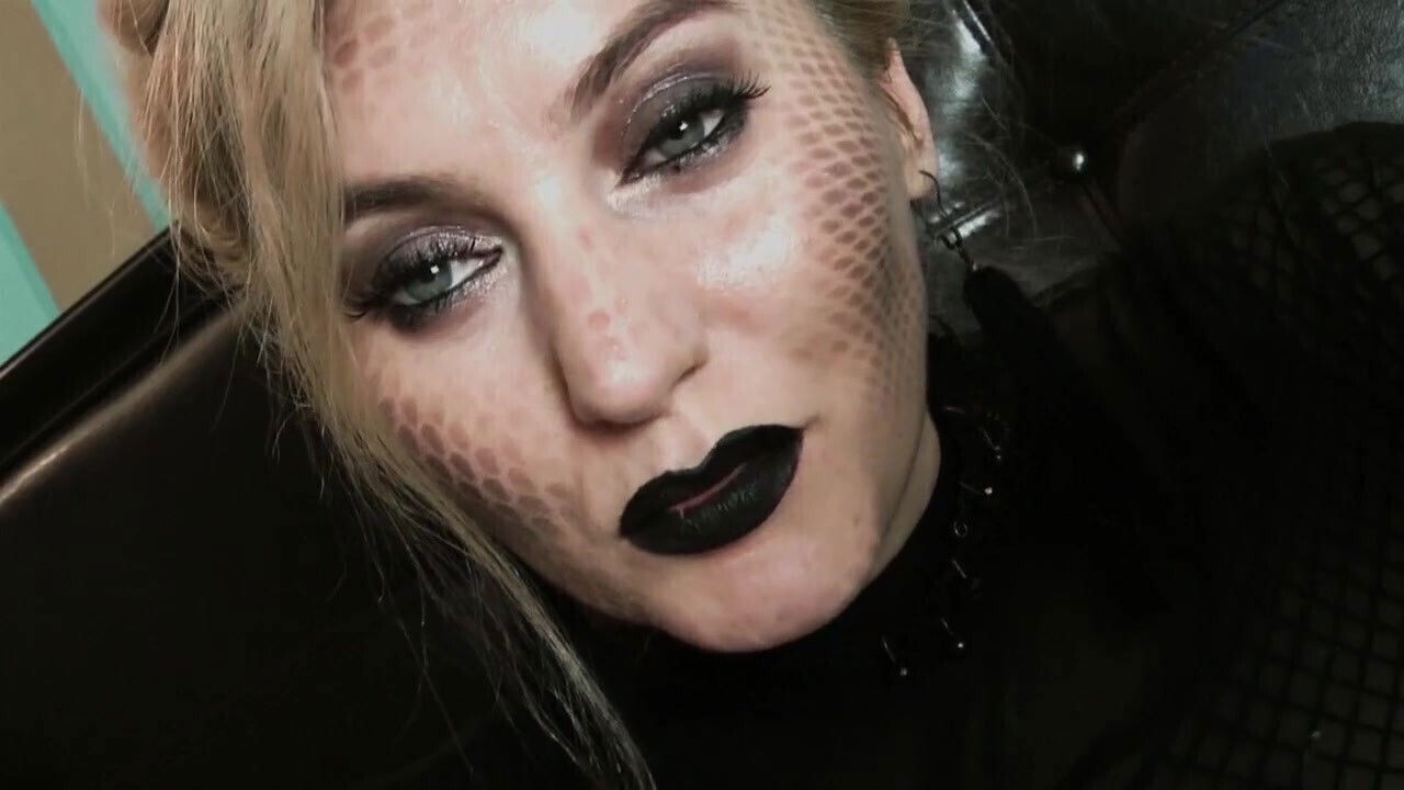 In bed with the hunter