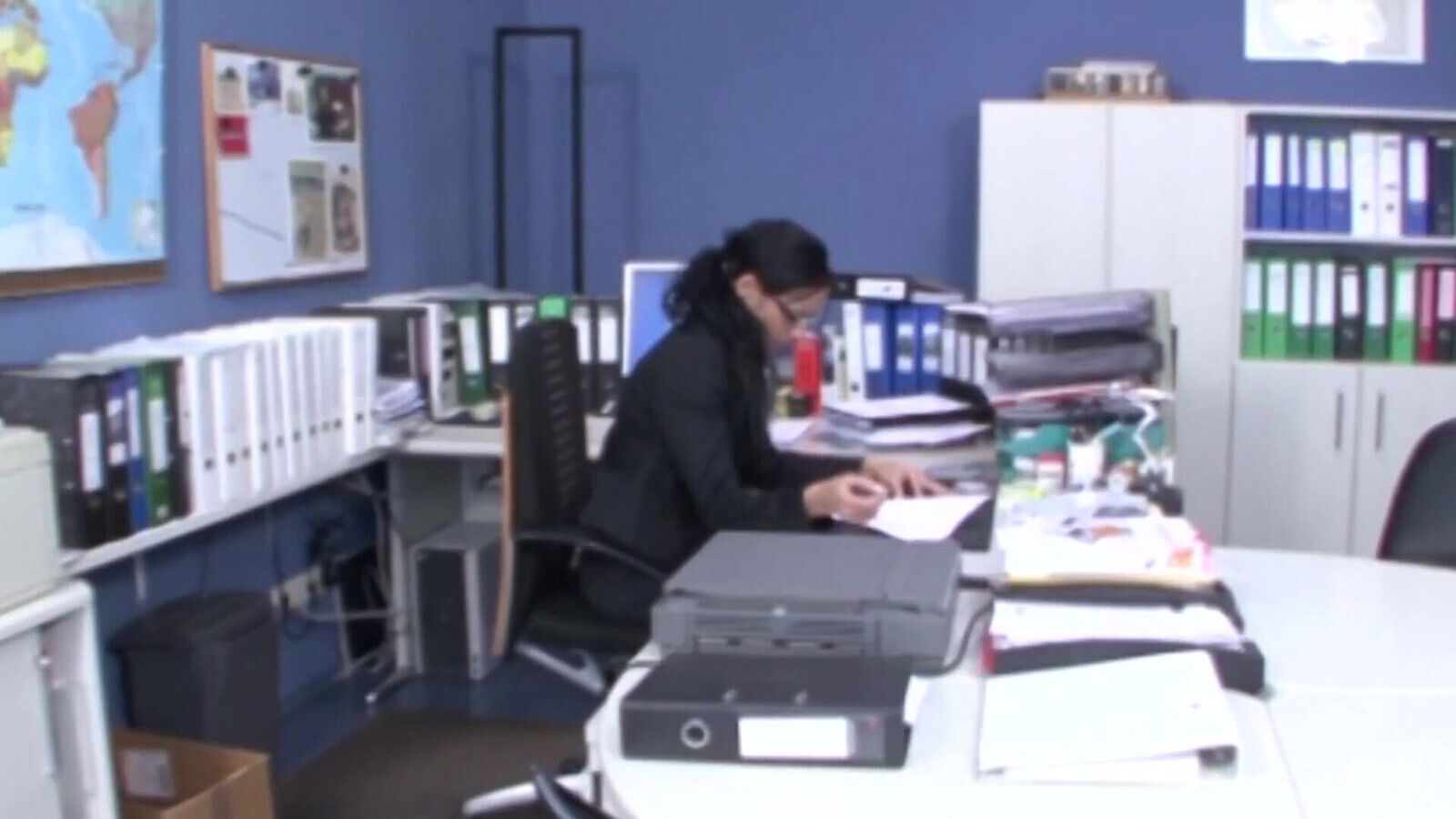 Hot Mature German Office Fuck and Cumshot