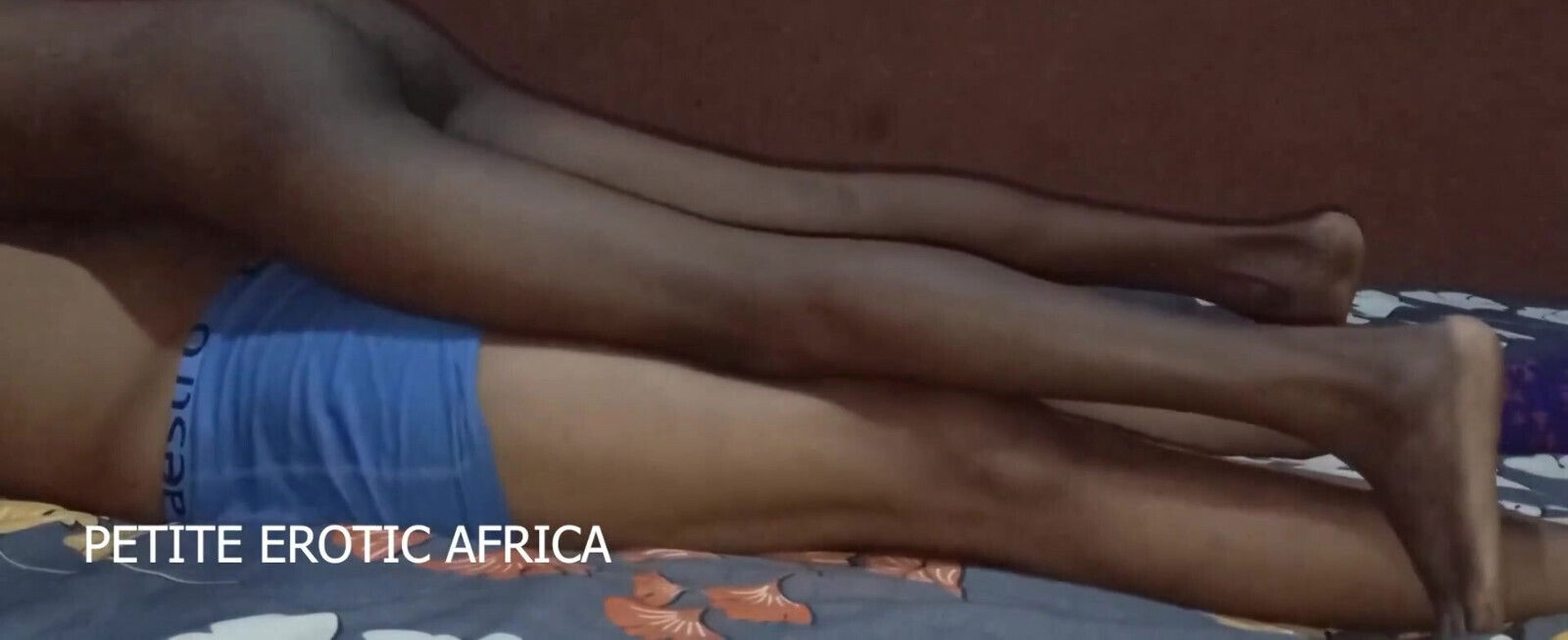 Fuckin African Teen Amira in Awkward Ways in a Hotel Room.mp4