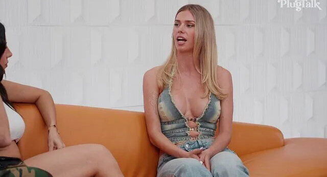 From Influencer to Paid Content Creator